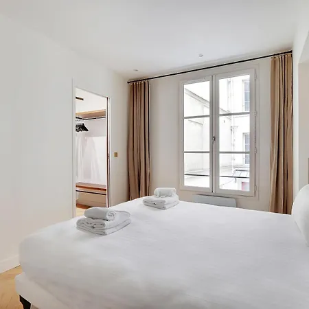 Apartment Pick A Flat's In Triangle D'or - Rue Penthievre Paris